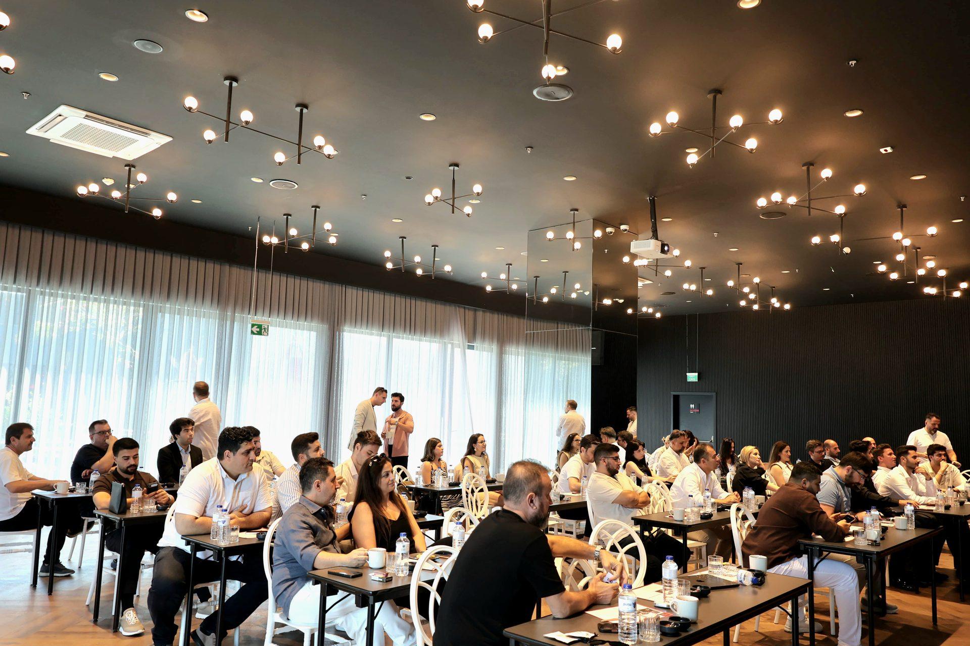 İzmir Business Network üyeleri